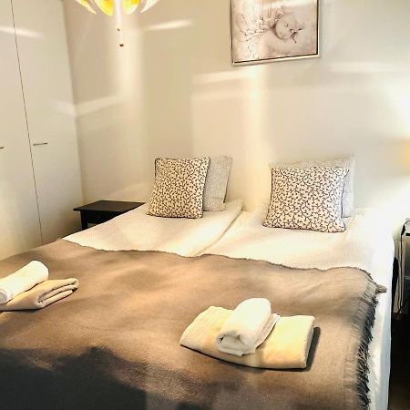 Galaxy Apartments Airport 반타 외부 사진